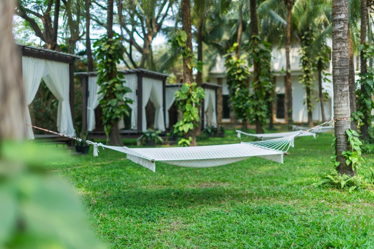 The Privilege Floor By Lotus Blanc Siem Reap Exterior photo