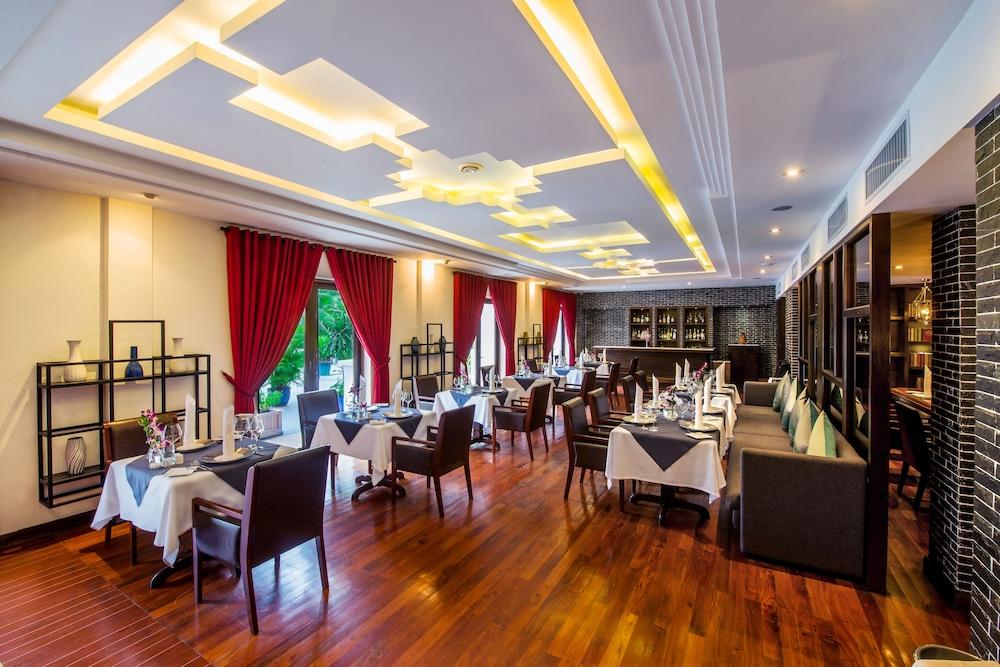 The Privilege Floor By Lotus Blanc Siem Reap Exterior photo