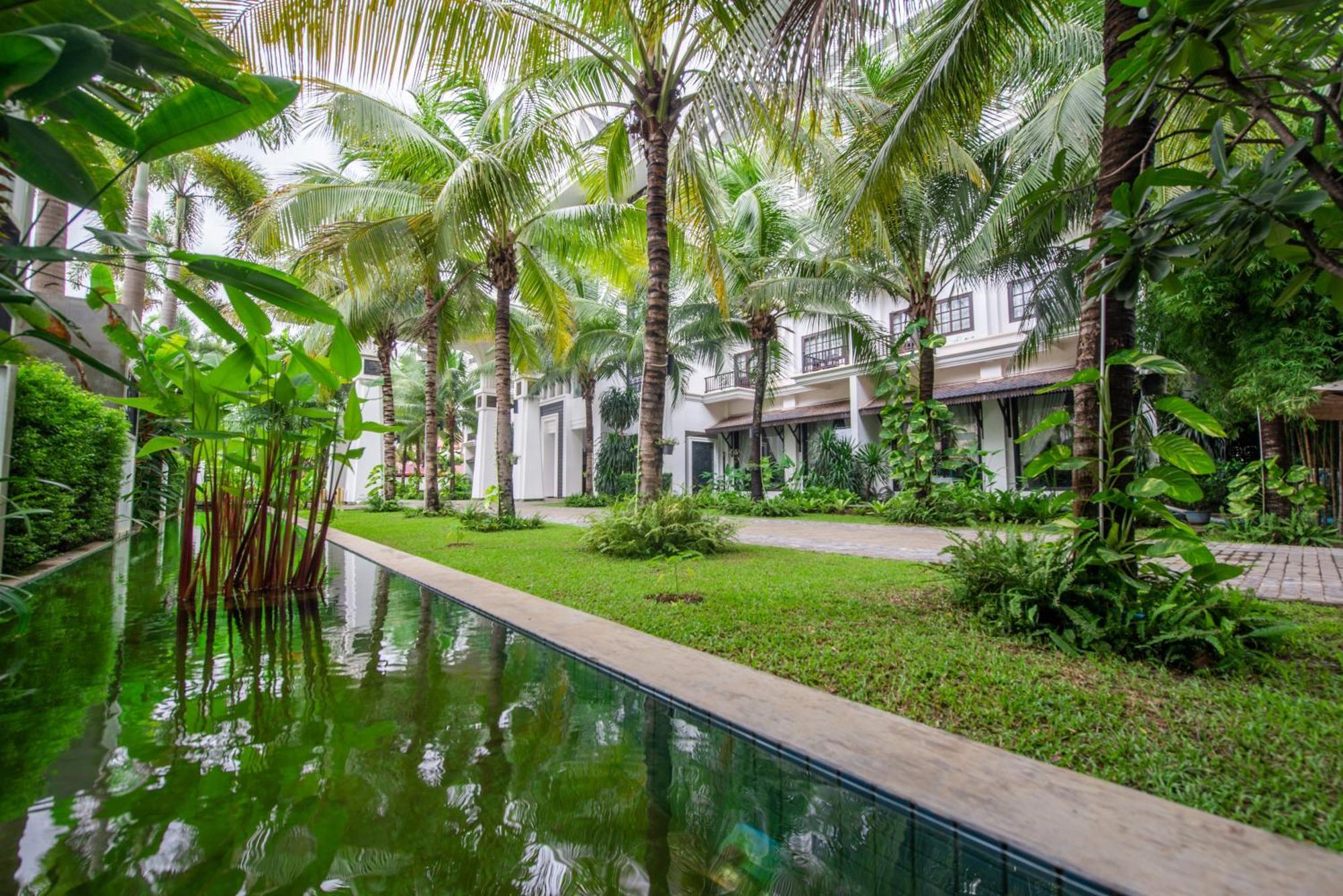 The Privilege Floor By Lotus Blanc Siem Reap Exterior photo